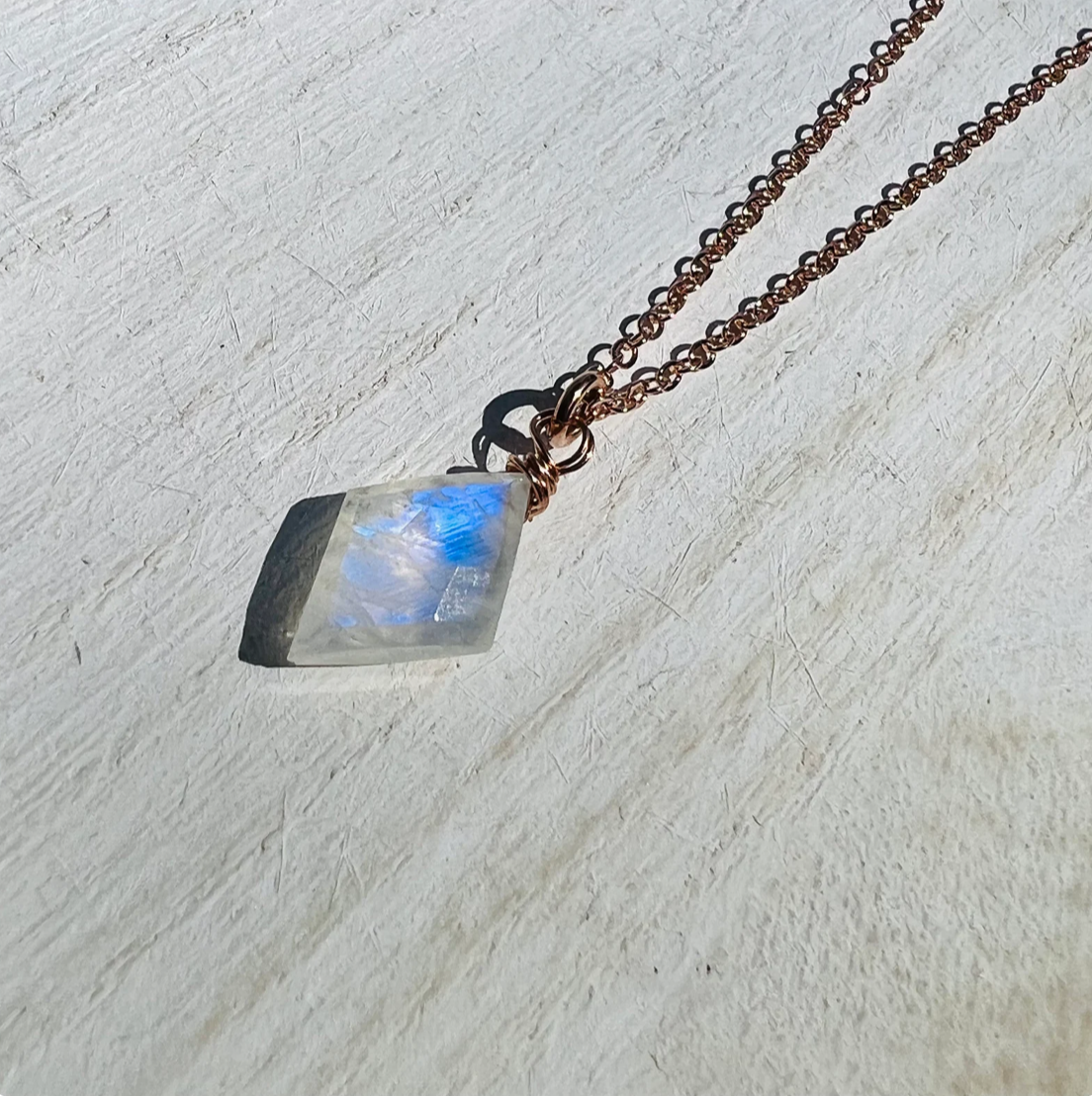 Rainbow Moonstone Simple Diamond Necklace