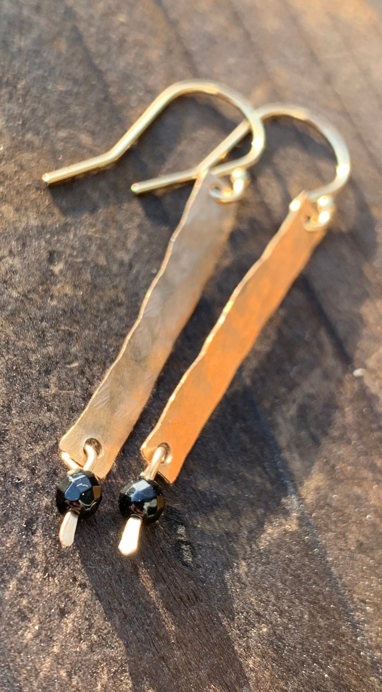 Gold Bar Earrings - Onyx