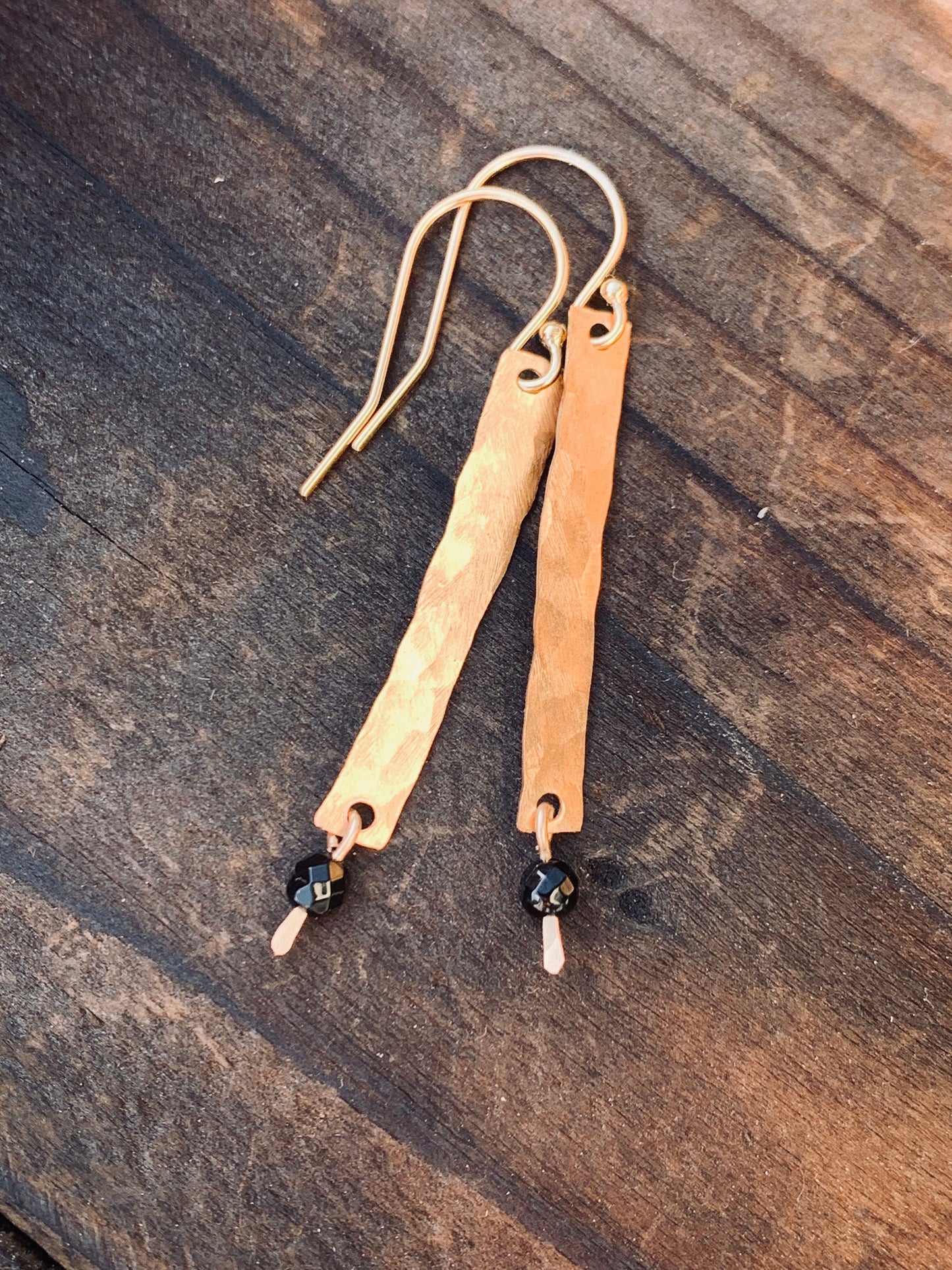 Gold Bar Earrings - Onyx